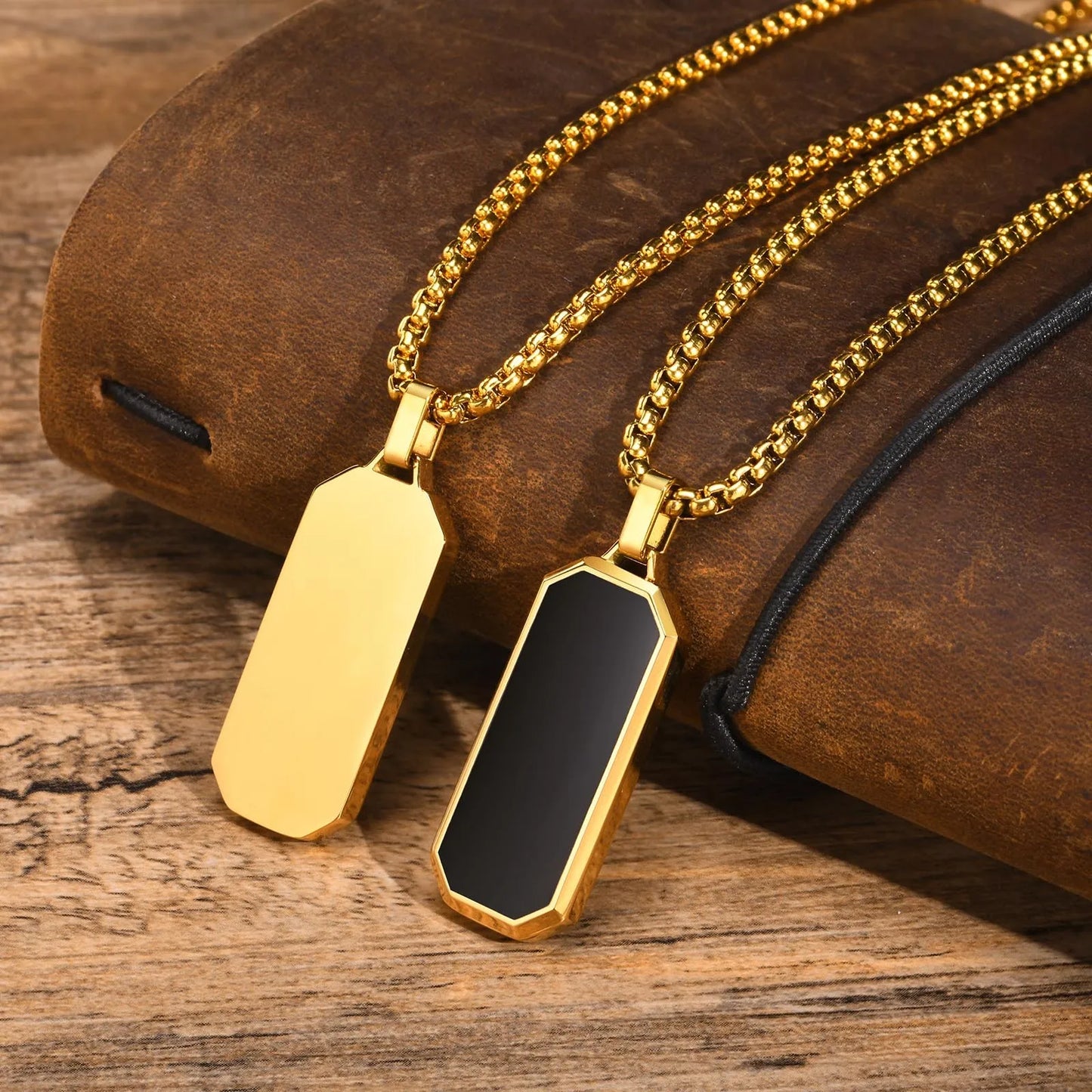 Colar de Esmalte Preto